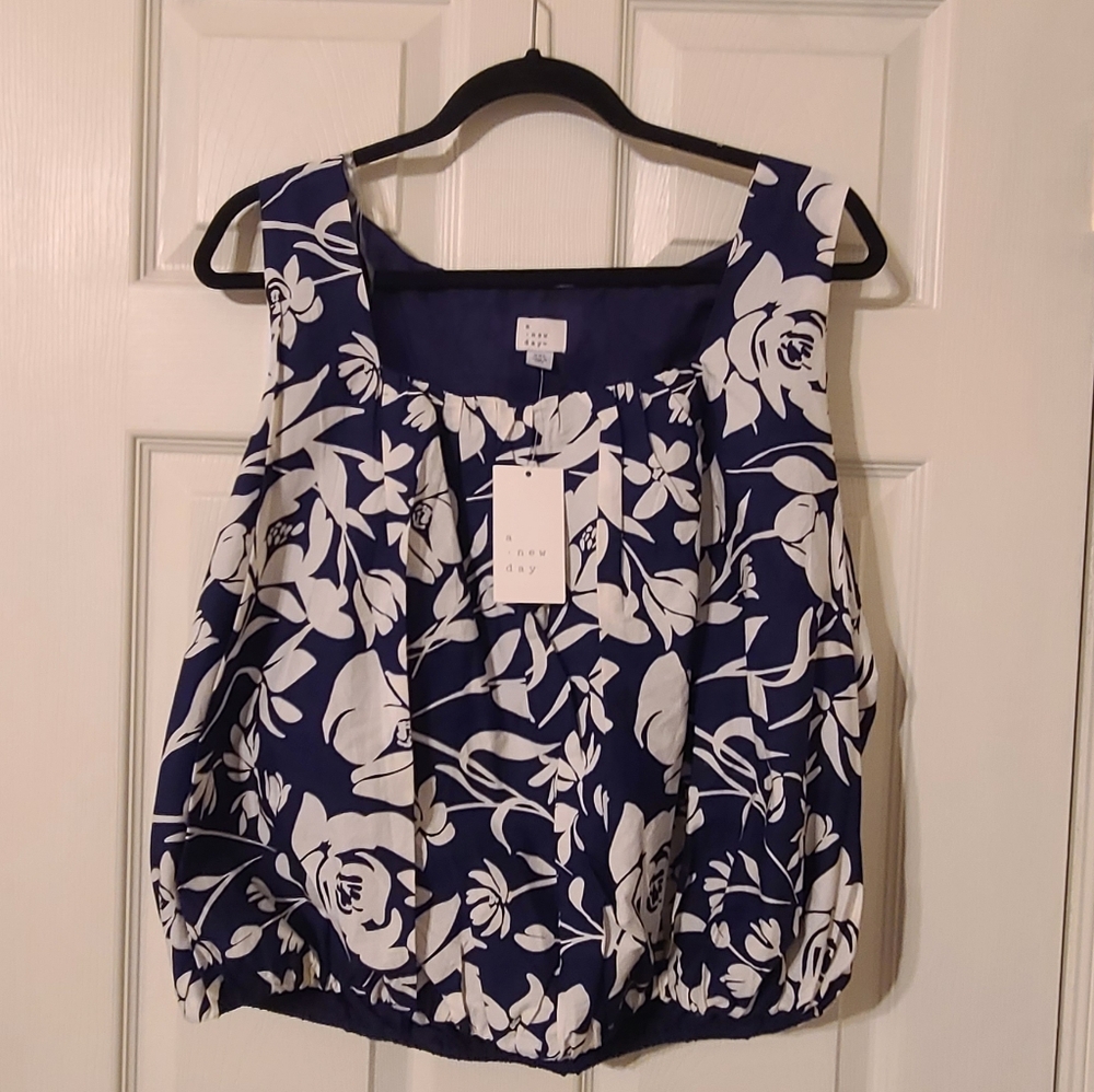 a new day Navy and White Floral Sleeveless Camisole